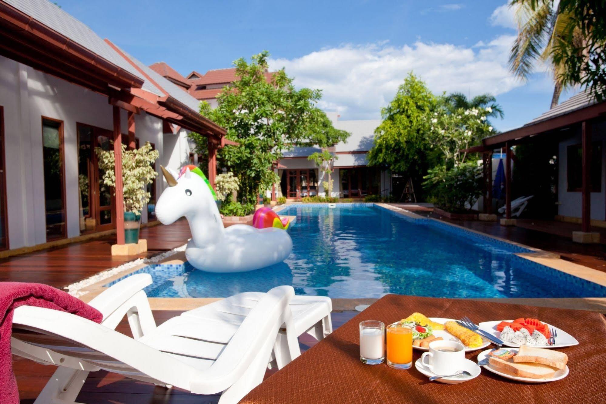 Ardea Resort Pool Villa Amphawa Eksteriør billede